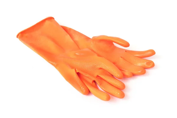 Luvas de borracha de cor laranja para limpeza em fundo branco, conceito de trabalho doméstico — Fotografia de Stock