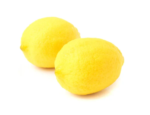 白い背景の上の新鮮なレモンのフルーツ — ストック写真
