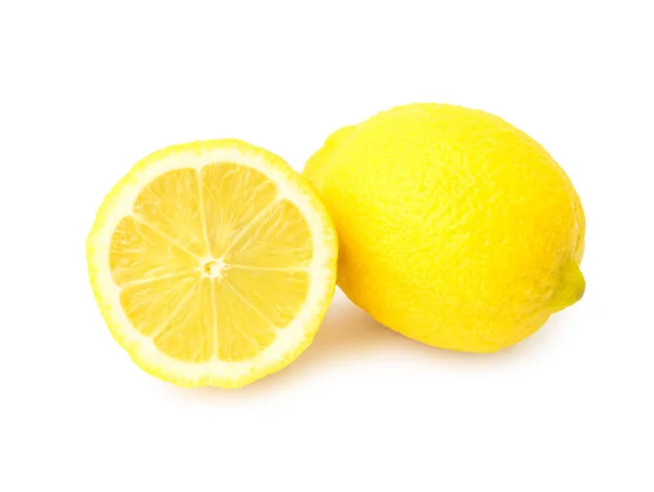 Closeup fresh lemon fruit slice on white background with clipping path — Stock Photo, Image