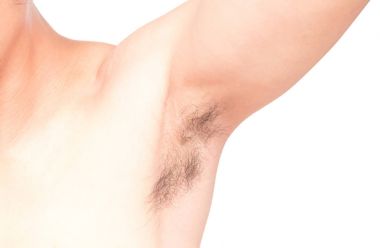 Adam koltukaltı ve beyaz arka plan, sağlık saç closeup bir