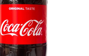 Sakon Nakhon, Tayland - 28 Kasım 2017: Closeup Coca Cola meşrubat şişesi beyaz arka plan üzerinde