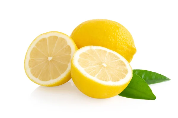 Closeup Fatia Frutas Limão Fresco Isolado Fundo Branco Comida Conceito — Fotografia de Stock