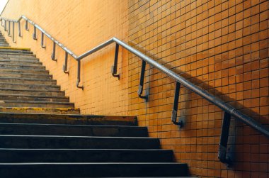 Yeraltı Geçidi merdiven