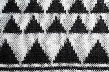 Siyah ve beyaz örgü süsleme