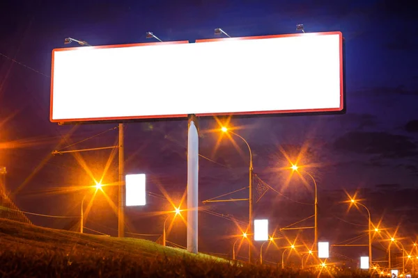 Пустой Рекламный Щит Ночной Город Улицы Городской Ночь Макет — стоковое фото