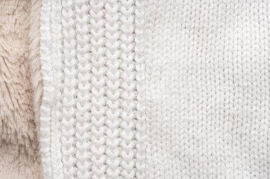 Beyaz yün süveter dokusu
