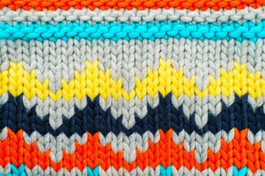 Çizgili renkli örgü dokusu