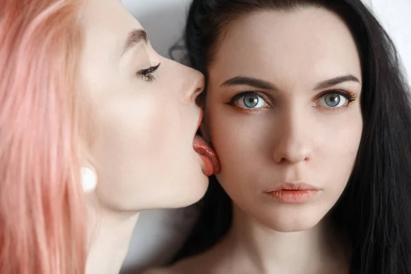 Amor do mesmo sexo duas meninas — Fotografia de Stock