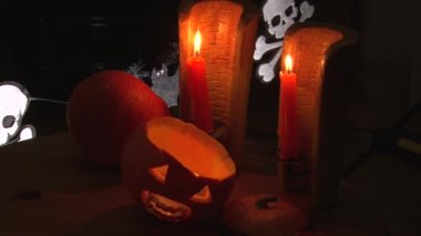 Lanet olası vampir dişleri halloween Jack O Fener ağız, montaj sırası