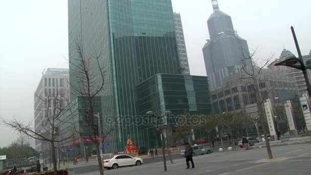 中国、上海、2015 年 12 月: 上海センター ストリート ビュー — ストック動画