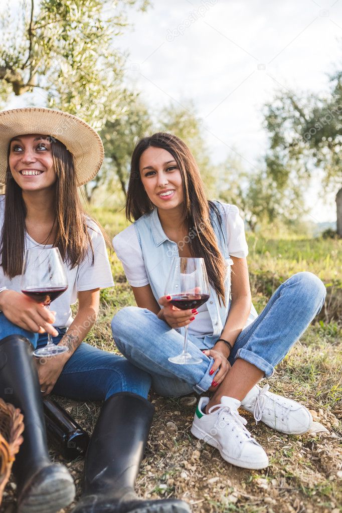 Female friends drinking wine 