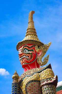 Kırmızı Dev heykeli Wat Phra Kaew, Tayland at