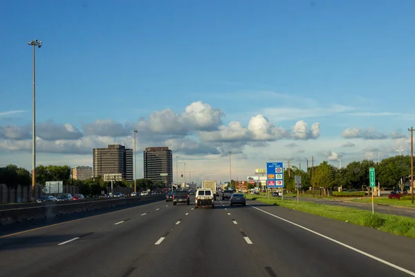 Houston Texas Usa September 2018 Veel Auto Snelweg Tussen Gigantische — Stockfoto