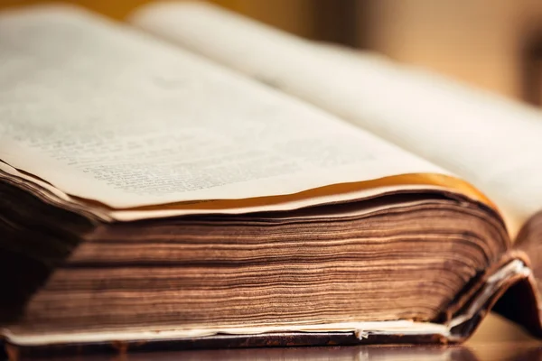 eski kitap sayfaları 