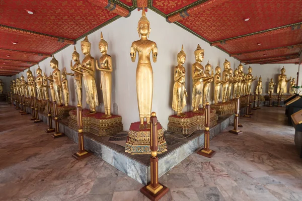 Buddha images in the cloister — Stock Photo, Image