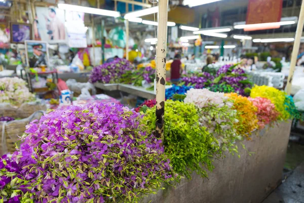 Mercado nocturno de flores Flores brillantes — Foto de Stock