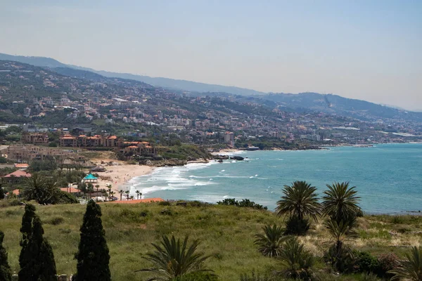 Byblos üzerinde Mediterranean Beach görünümünden