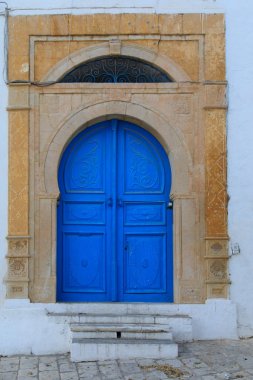 Tunus dekoratif kapılar