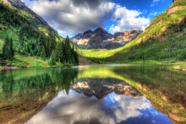 Kestane Çanları, Colorado Dağları Gölü