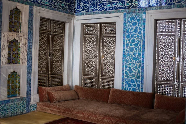 Topkapi Palace Internal Courtyard — Stock Photo, Image