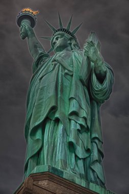 Ama parlak yanıyorum - özgürlüğün yüzleri