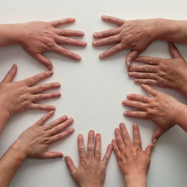 Mãos Estão Totalmente Abertas Forma Leque Círculo Formar Círculo Mãos — Fotografia de Stock