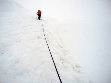 İzlanda dağ buzul Hvannadalshnukur Zirvesi Hiking erkekler Vatnajokull park 4 manzara