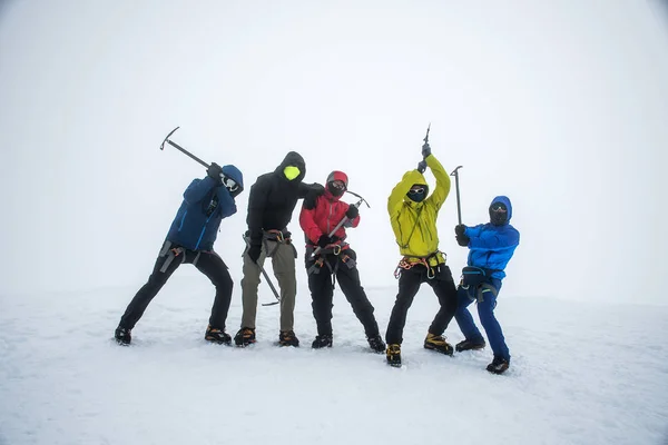 그룹 하이킹 빙하 Hvannadalshnukur 정상 아이슬란드 산 풍경 Vatnajokull 공원 3 — 스톡 사진