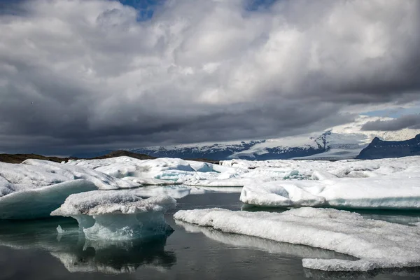 Izlandi gleccser-tó Jokulsarlon — Stock Fotó