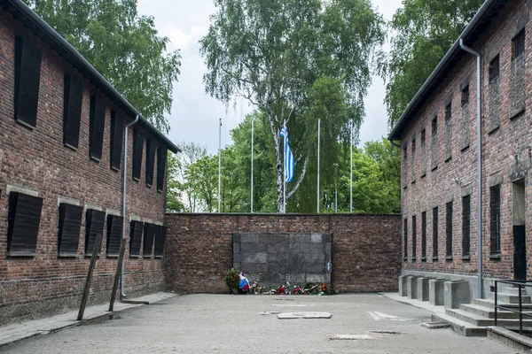 Block 10 execution wall concentration camp Auschwitz Birkenau KZ Poland — Stock Photo, Image