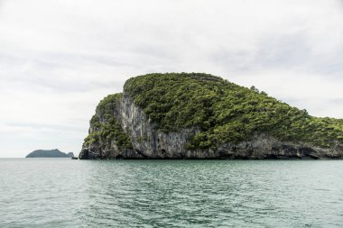 Tayland güzel Cennet plaj yeşil mavi Ang Thong ulusal deniz parkı