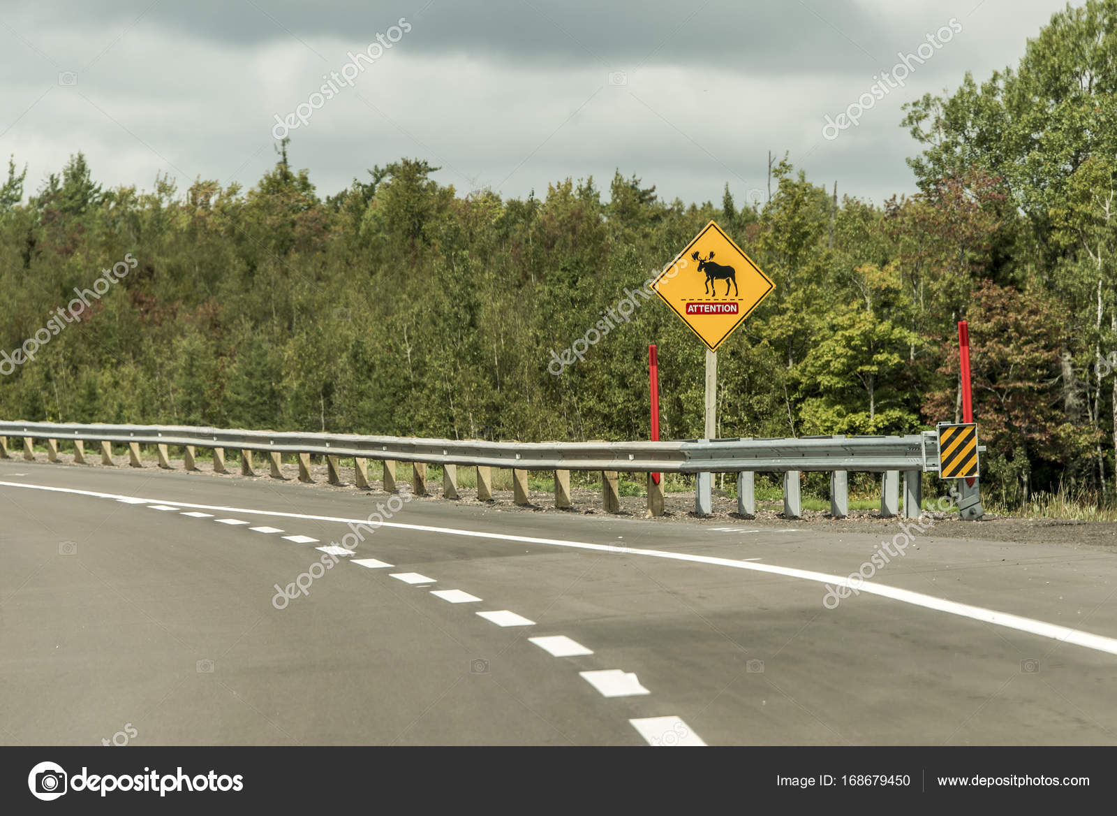 Dorozhnyj Znak Olen Images Libres De Droit Photos De Dorozhnyj Znak Olen Depositphotos