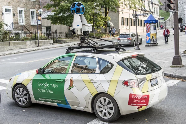 Quebec City Canada 11.09.2017 Google Street Ver veículo carro apping ruas em todo o centro da cidade de Quebec — Fotografia de Stock