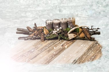 Merry Christmas dekorasyon gri mum kar delik ahşap plaka textspace 4 advent kar yağışı