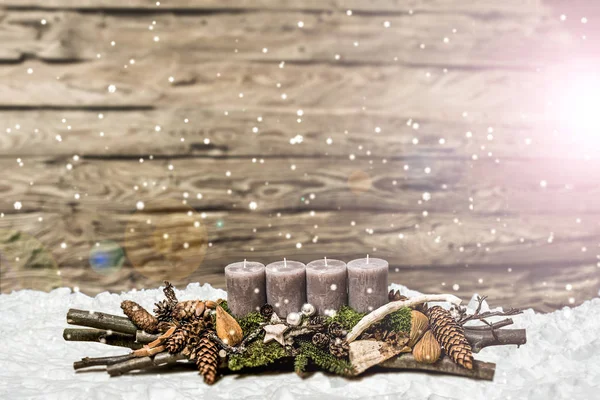 Gri mum bulanık kar yağışı yanan merry Christmas dekorasyon advent