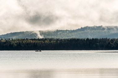 İki nehir Kano Kano su Algonquin Milli Parkı'nda Kanada Ontario Gölü