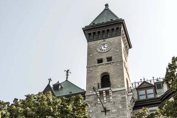 Hodinová věž staré budovy - Quebec City, Kanada — Stock fotografie