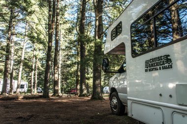 Kanada Algonquin Milli Parkı 30.09.2017 Rv Park camper göl iki nehir kamp güzel doğal orman manzara