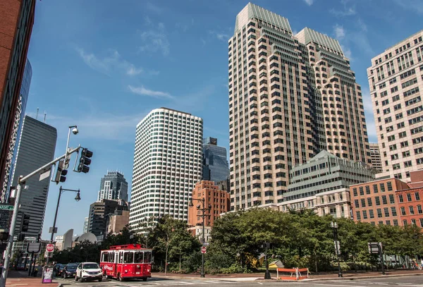 Boston MA USA 04.09.2017 skyline summer day panoramic view buildings downtown and road with traffic at waterfront side — Stock Photo, Image