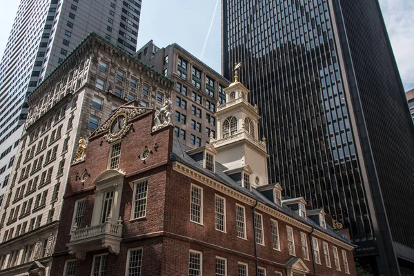 Boston, Ma, Usa staré státní dům centru finanční čtvrti nejstarší dochovaný veřejné budovy Bostonský masakr — Stock fotografie