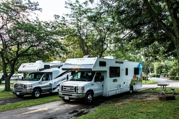 Kanada Ontario 30.09.2017 - Rv Park camper araba Koa kamp, Cruise Devletleri