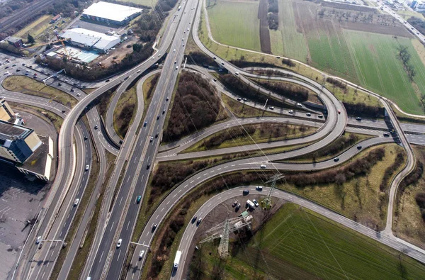 Vista aérea de una intersección de carretera con un intercambio de hojas de trébol Alemania Koblenz —  Fotos de Stock