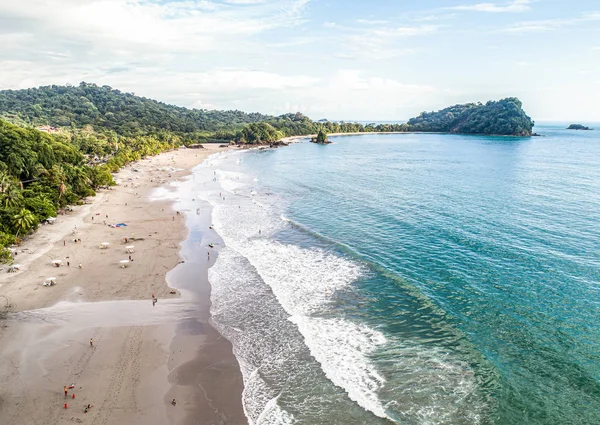 Αεροφωτογραφία της παραλίας Tropical espadilla και της ακτογραμμής κοντά στο εθνικό πάρκο Manuel Antonio, Κόστα Ρίκα — Φωτογραφία Αρχείου