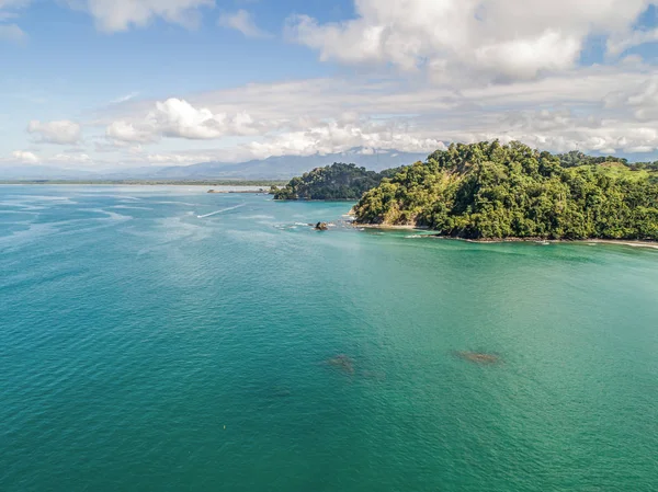 Αεροφωτογραφία της παραλίας Tropical Biesanz και της ακτογραμμής κοντά στο εθνικό πάρκο Manuel Antonio, Κόστα Ρίκα — Φωτογραφία Αρχείου