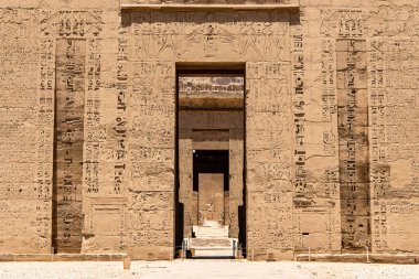 Tapınak Medinet Habu Mısır Ramesses III Luxor Batı Şeria 'da önemli bir Yeni Krallık dönemi yapısıdır.