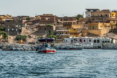 Marina the Egypt 20.05.2018 Philea Tapınağı 'na giden turist botları Aswan Barajı yüzünden tapınağı taşıdı.