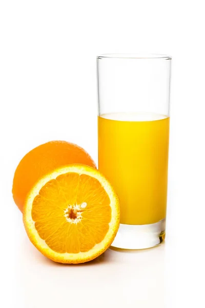 Πορτοκαλί Ένα Ποτήρι Χυμό Πορτοκάλι Απομονωθεί Λευκό Φόντο — Φωτογραφία Αρχείου