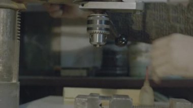 Sondaj makinesi metal işler, şekil kesti