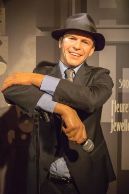 Frank Sinatra balmumu heykel