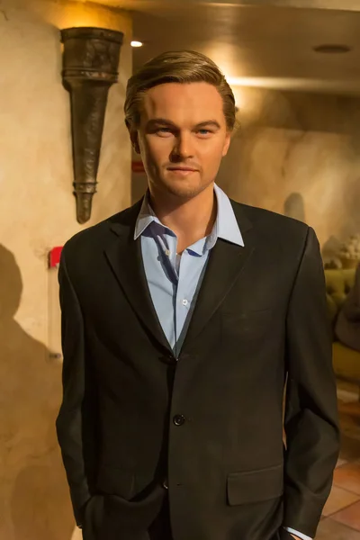 New York City, Usa Jule 13, 2013: Leonardo Dicaprio balmumu heykeli New York Times Meydanı 'ndaki Madame Tussauds balmumu müzesinde.